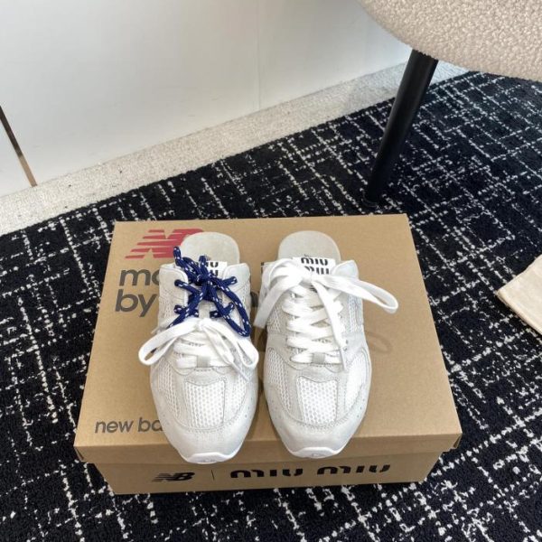 repliche,replica,perfette,siti di,affidabili,migliori siti,dove comprare,1:1,scarpe da ginnastica Modello da passerella congiunta Miu Miu X New Balance