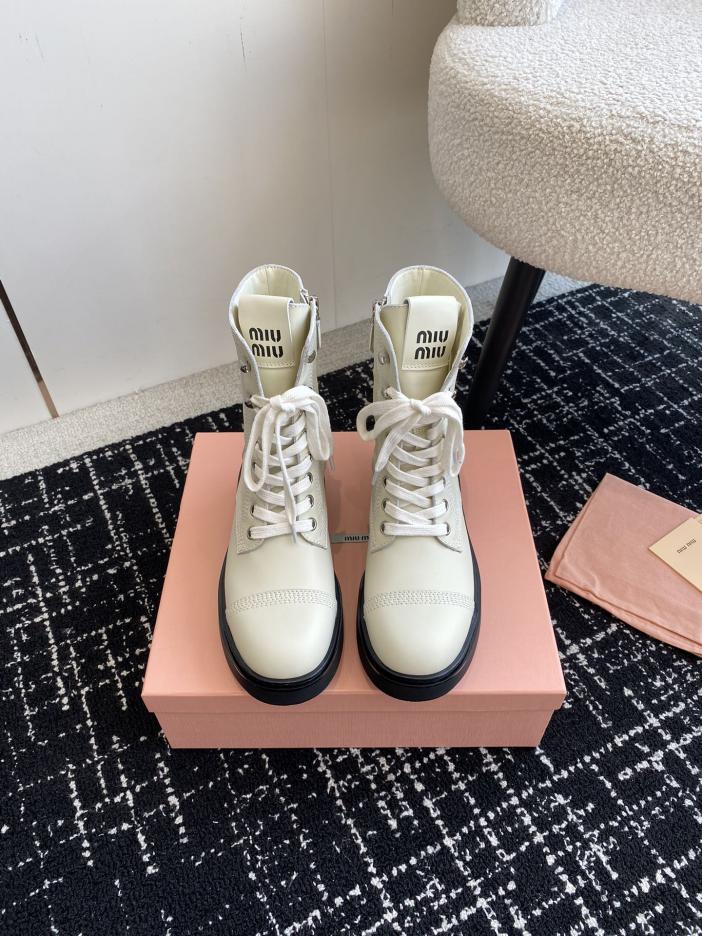 repliche,replica,perfette,siti di,affidabili,migliori siti,dove comprare,1:1,scarpe da ginnastica Agente d’acquisto Miu Miu 24ss stivali da moto in stile passerella autunno e inverno repliche,replica,perfette,siti di,affidabili,migliori siti,dove comprare,1:1,scarpe da ginnastica Agente d’acquisto Miu Miu 24ss stivali da moto in stile passerella autunno e inverno