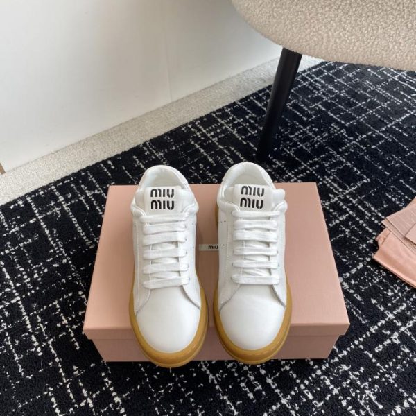 Agente d'acquisto Miu Miu 24ss nuove scarpe casual autunnali e invernali