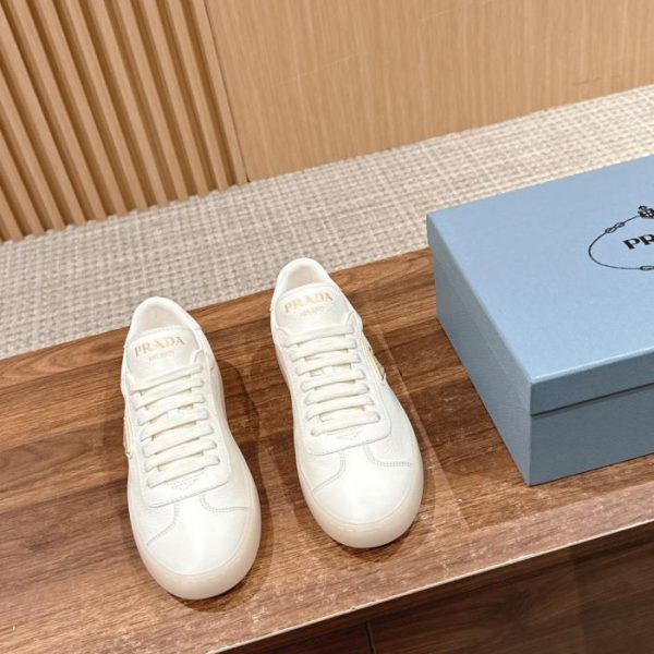 repliche,replica,perfette,siti di,affidabili,migliori siti,dove comprare,1:1,scarpe da ginnastica Prada nuove scarpe bianche