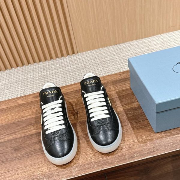 repliche,replica,perfette,siti di,affidabili,migliori siti,dove comprare,1:1,scarpe da ginnastica Prada nuove scarpe bianche