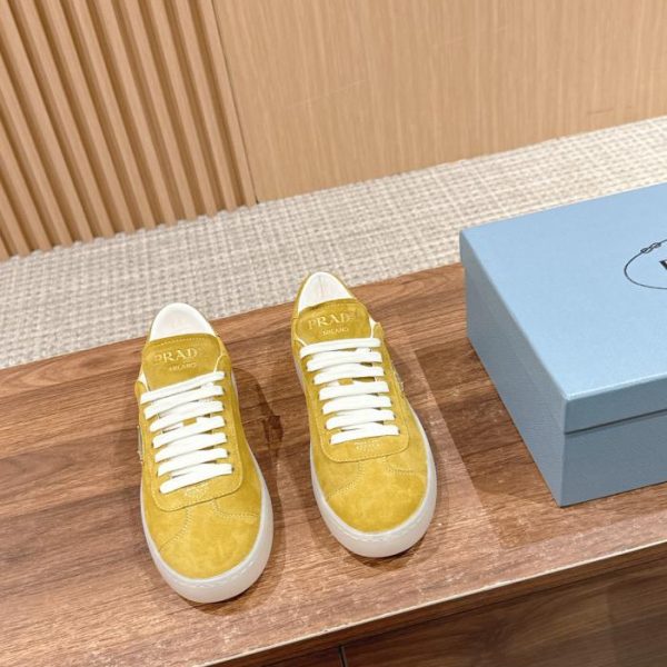 Prada nuove scarpe bianche