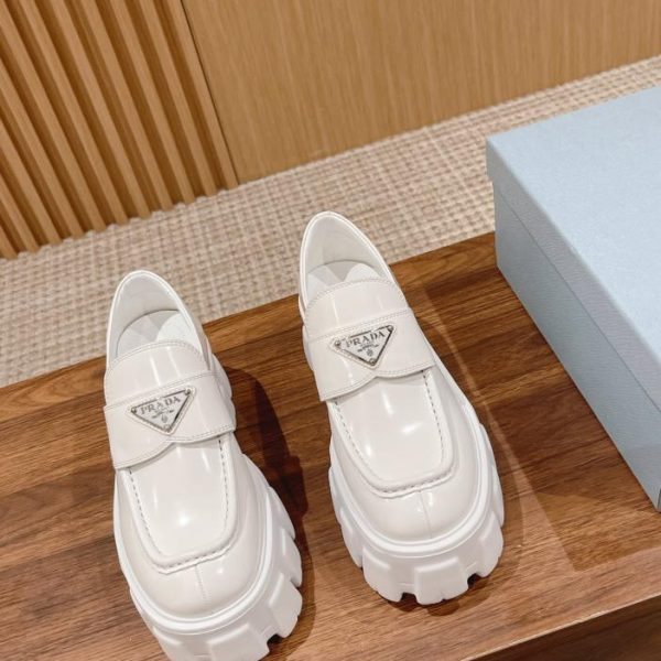 repliche,replica,perfette,siti di,affidabili,migliori siti,dove comprare,1:1,scarpe da ginnastica [Versione top] Mocassini classici a triangolo Prada