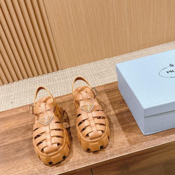 repliche,replica,perfette,siti di,affidabili,migliori siti,dove comprare,1:1,scarpe da ginnastica Nuovi sandali Prada