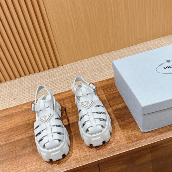 repliche,replica,perfette,siti di,affidabili,migliori siti,dove comprare,1:1,scarpe da ginnastica Nuovi sandali Prada