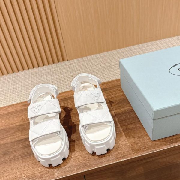 repliche,replica,perfette,siti di,affidabili,migliori siti,dove comprare,1:1,scarpe da ginnastica Sandali Prada in feltro diavolo