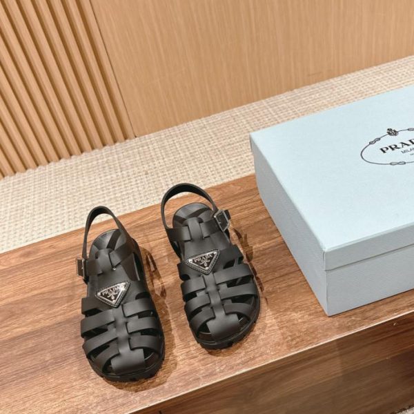 repliche,replica,perfette,siti di,affidabili,migliori siti,dove comprare,1:1,scarpe da ginnastica Nuovi sandali Prada