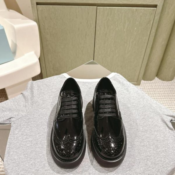[Versione top] Mocassini Prada con suola spessa