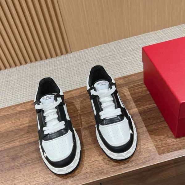repliche,replica,perfette,siti di,affidabili,migliori siti,dove comprare,1:1,scarpe da ginnastica [Versione Top] Le nuove sneakers casual basse in pelle di vitello di Valentino