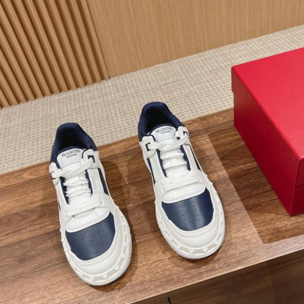 repliche,replica,perfette,siti di,affidabili,migliori siti,dove comprare,1:1,scarpe da ginnastica [Versione Top] Le nuove sneakers casual basse in pelle di vitello di Valentino