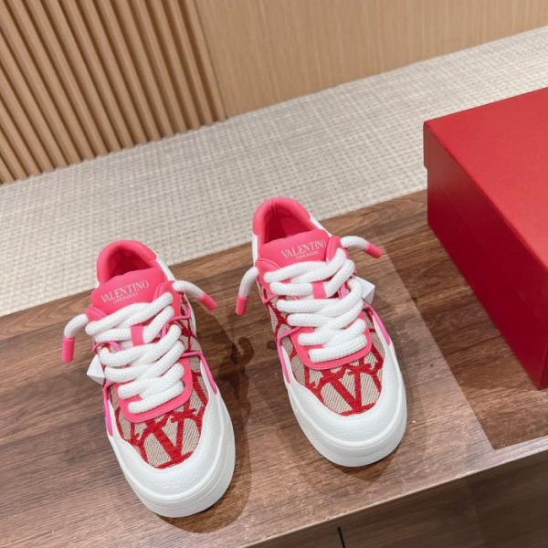 repliche,replica,perfette,siti di,affidabili,migliori siti,dove comprare,1:1,scarpe da ginnastica [Versione top] Valentino nuove sneakers basse rivettate