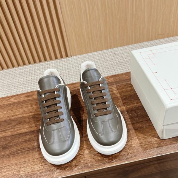 repliche,replica,perfette,siti di,affidabili,migliori siti,dove comprare,1:1,scarpe da ginnastica [Versione top] Scarpe bianche per allenamento morale di Alexander McQueen