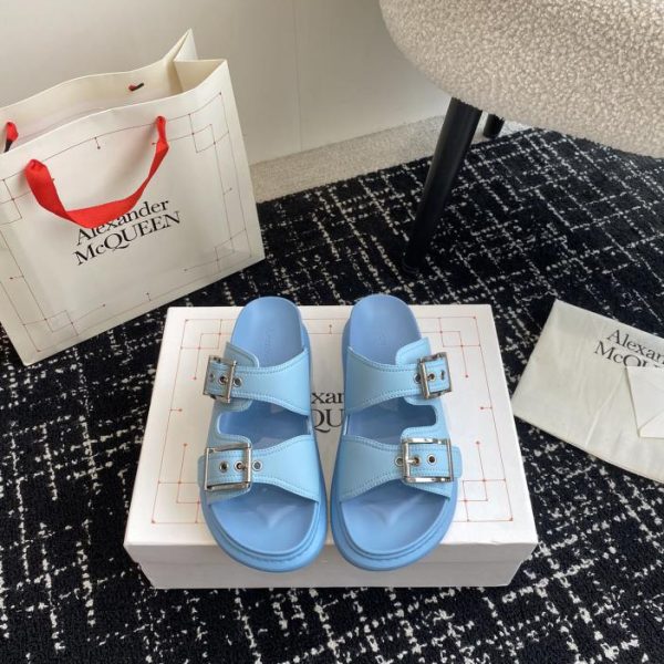 repliche,replica,perfette,siti di,affidabili,migliori siti,dove comprare,1:1,scarpe da ginnastica Agente d’acquisto Alexander McQueen sandali in gelatina con la suola spessa
