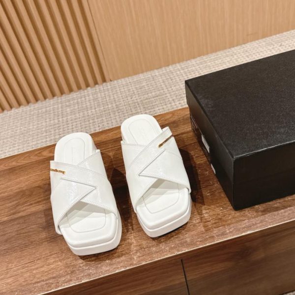 repliche,replica,perfette,siti di,affidabili,migliori siti,dove comprare,1:1,scarpe da ginnastica [Versione top] Pantofole Alexander Wang con punta quadrata e piattaforma incrociata