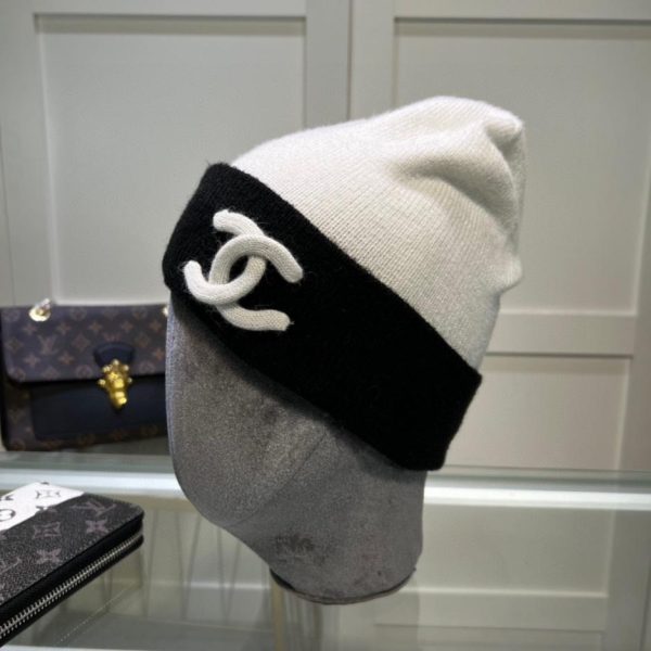 Cappello Chanel in lana autunnale e invernale