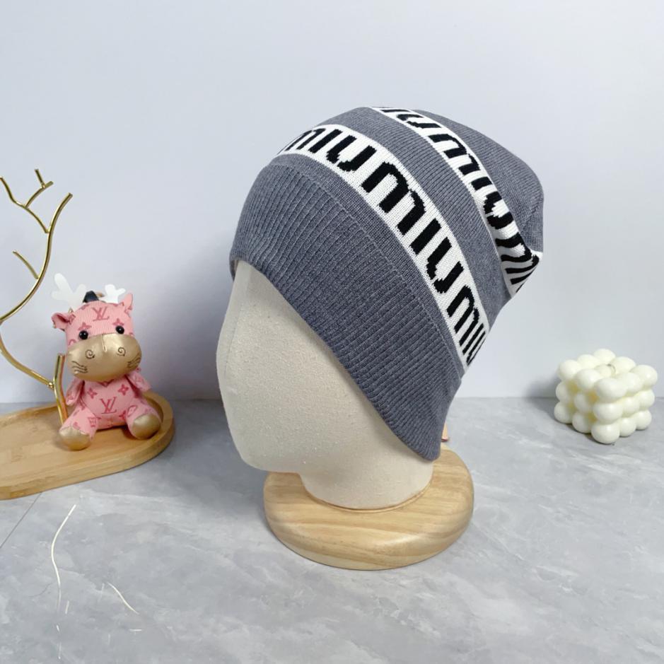 repliche,replica,perfette,siti di,affidabili,migliori siti,dove comprare,1:1,scarpe da ginnastica L’ultimo cappello in maglia di lana di MiuMiu, unisex repliche,replica,perfette,siti di,affidabili,migliori siti,dove comprare,1:1,scarpe da ginnastica L’ultimo cappello in maglia di lana di MiuMiu, unisex