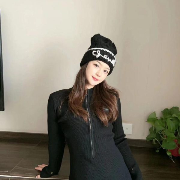 repliche,replica,perfette,siti di,affidabili,migliori siti,dove comprare,1:1,scarpe da ginnastica Cappello Chanel in lana autunnale e invernale