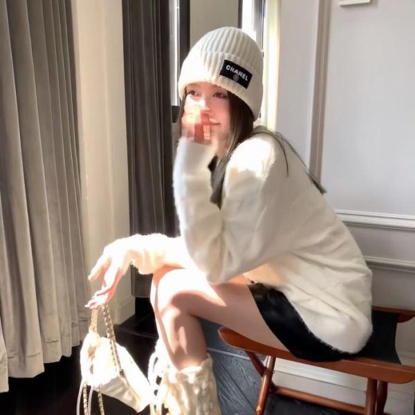 repliche,replica,perfette,siti di,affidabili,migliori siti,dove comprare,1:1,scarpe da ginnastica Cappello Chanel in lana autunnale e invernale