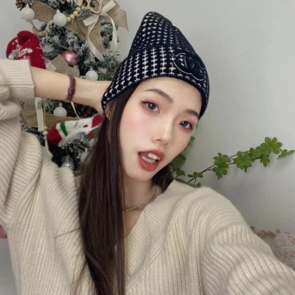 repliche,replica,perfette,siti di,affidabili,migliori siti,dove comprare,1:1,scarpe da ginnastica Cappello Chanel in lana autunnale e invernale