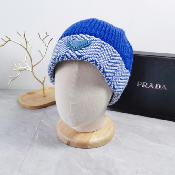 repliche,replica,perfette,siti di,affidabili,migliori siti,dove comprare,1:1,scarpe da ginnastica Cappello di protezione per le orecchie lavorato a maglia Prada di alta qualit脿 nella versione autunnale e invernale