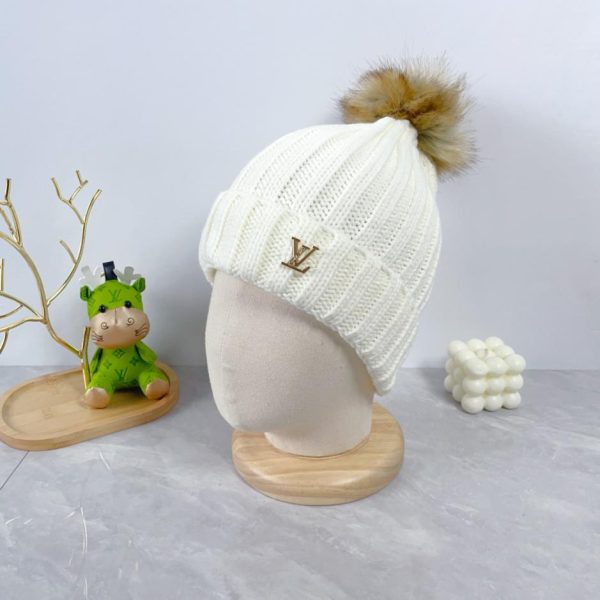 repliche,replica,perfette,siti di,affidabili,migliori siti,dove comprare,1:1,scarpe da ginnastica L’ultimo cappello lavorato a maglia di lana di Louis Vuitton