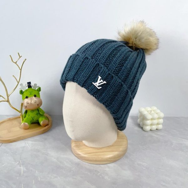 repliche,replica,perfette,siti di,affidabili,migliori siti,dove comprare,1:1,scarpe da ginnastica L’ultimo cappello lavorato a maglia di lana di Louis Vuitton