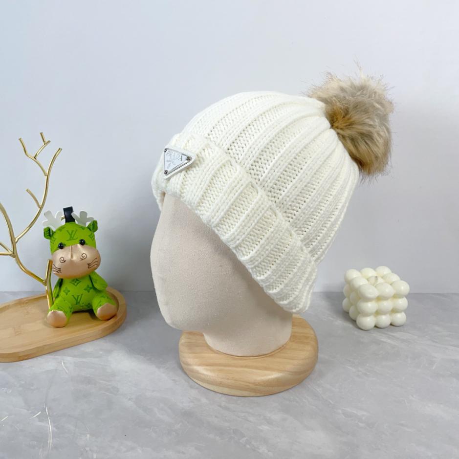 repliche,replica,perfette,siti di,affidabili,migliori siti,dove comprare,1:1,scarpe da ginnastica Ultimo cappello lavorato a maglia di lana di Prada repliche,replica,perfette,siti di,affidabili,migliori siti,dove comprare,1:1,scarpe da ginnastica Ultimo cappello lavorato a maglia di lana di Prada