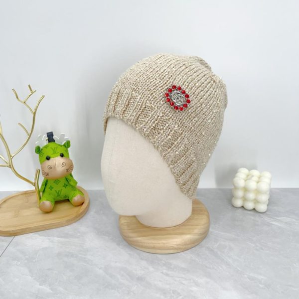 repliche,replica,perfette,siti di,affidabili,migliori siti,dove comprare,1:1,scarpe da ginnastica Cappello GUCCI in maglia con logo ricamato in paillettes