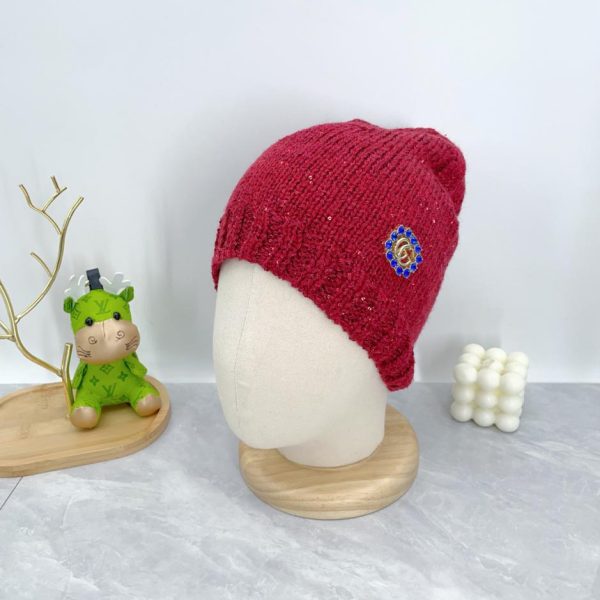 repliche,replica,perfette,siti di,affidabili,migliori siti,dove comprare,1:1,scarpe da ginnastica Cappello GUCCI in maglia con logo ricamato in paillettes