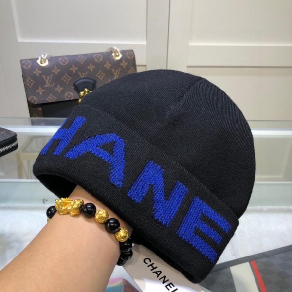 repliche,replica,perfette,siti di,affidabili,migliori siti,dove comprare,1:1,scarpe da ginnastica Cappello Chanel lavorato a maglia in lana cashmere doppio strato
