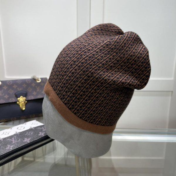 repliche,replica,perfette,siti di,affidabili,migliori siti,dove comprare,1:1,scarpe da ginnastica Cappello in maglia Fendi per uomo e donna