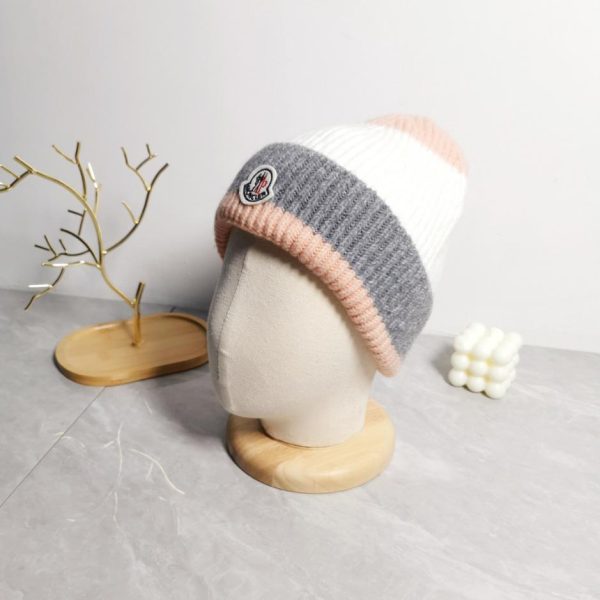repliche,replica,perfette,siti di,affidabili,migliori siti,dove comprare,1:1,scarpe da ginnastica Berretto lavorato a maglia speciale MONCLER ultimo berretto lavorato a maglia di lana