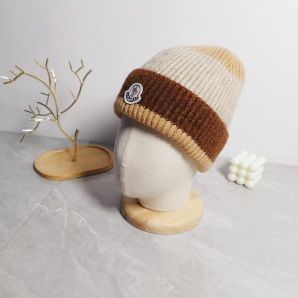 repliche,replica,perfette,siti di,affidabili,migliori siti,dove comprare,1:1,scarpe da ginnastica Berretto lavorato a maglia speciale MONCLER ultimo berretto lavorato a maglia di lana