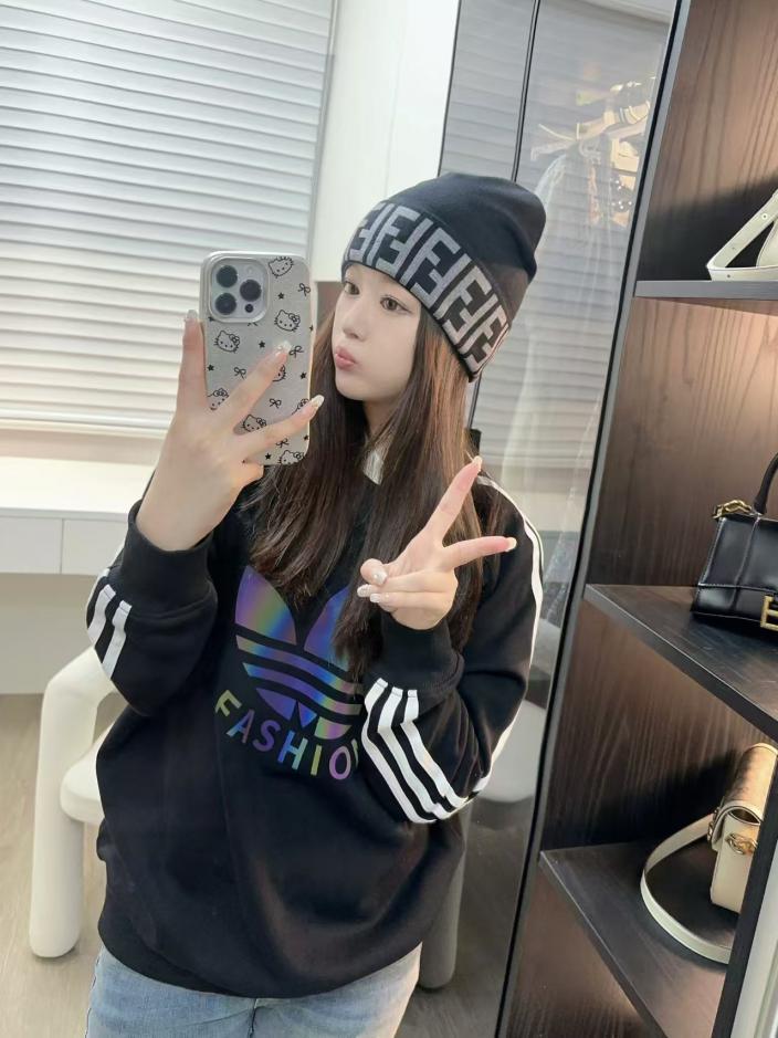 repliche,replica,perfette,siti di,affidabili,migliori siti,dove comprare,1:1,scarpe da ginnastica Cappello in maglia Fendi per uomo e donna repliche,replica,perfette,siti di,affidabili,migliori siti,dove comprare,1:1,scarpe da ginnastica Cappello in maglia Fendi per uomo e donna