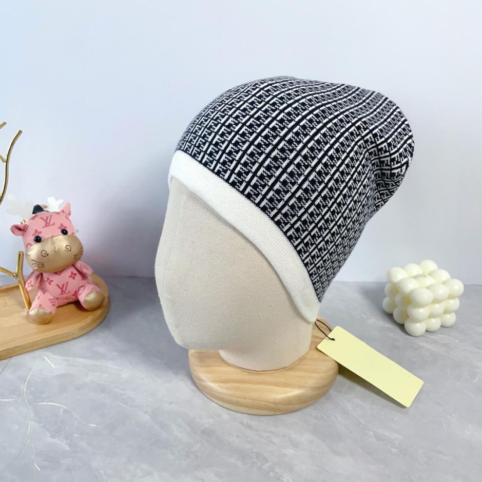 repliche,replica,perfette,siti di,affidabili,migliori siti,dove comprare,1:1,scarpe da ginnastica L’ultimo cappello in maglia di lana di Fendi, unisex repliche,replica,perfette,siti di,affidabili,migliori siti,dove comprare,1:1,scarpe da ginnastica L’ultimo cappello in maglia di lana di Fendi, unisex