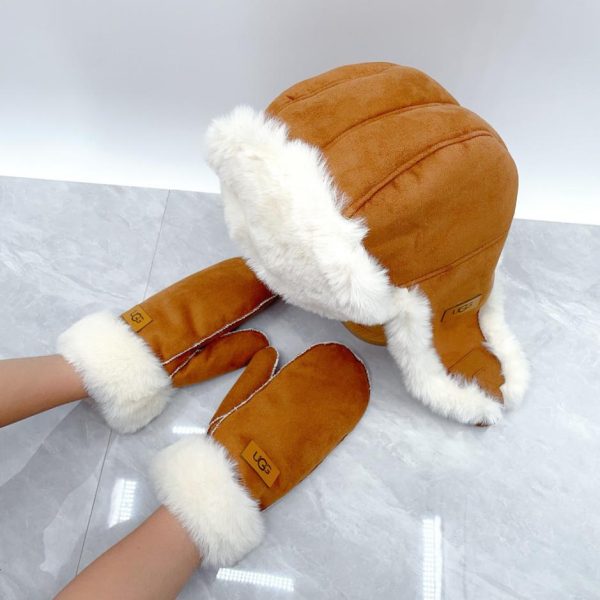Cappello UGG, guanti in pelliccia di coniglio, set due pezzi
