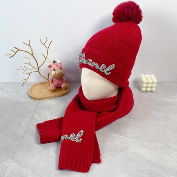Cappello due pezzi Chanel in lana