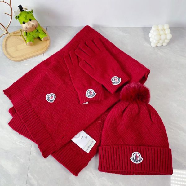repliche,replica,perfette,siti di,affidabili,migliori siti,dove comprare,1:1,scarpe da ginnastica Set tre pezzi MONCLER con sciarpa, cappello e guanti con palla di pelo