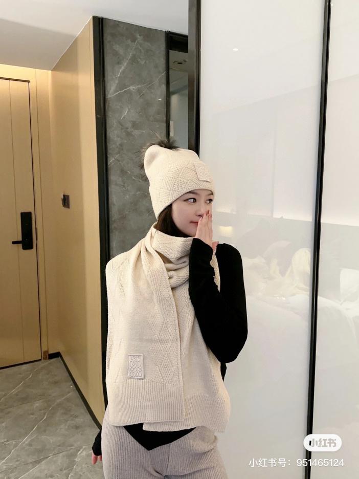 repliche,replica,perfette,siti di,affidabili,migliori siti,dove comprare,1:1,scarpe da ginnastica Sciarpa per cappello da abito classico Loewe repliche,replica,perfette,siti di,affidabili,migliori siti,dove comprare,1:1,scarpe da ginnastica Sciarpa per cappello da abito classico Loewe