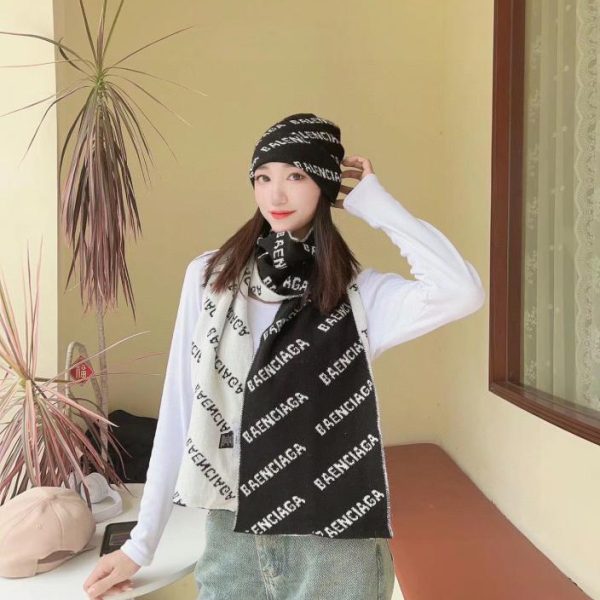 repliche,replica,perfette,siti di,affidabili,migliori siti,dove comprare,1:1,scarpe da ginnastica Set cappello e sciarpa di Balenciaga
