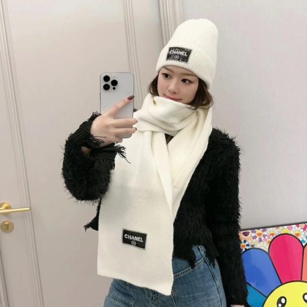 repliche,replica,perfette,siti di,affidabili,migliori siti,dove comprare,1:1,scarpe da ginnastica Nuovo set cappello e sciarpa Chanel