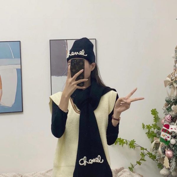 repliche,replica,perfette,siti di,affidabili,migliori siti,dove comprare,1:1,scarpe da ginnastica Nuovo set cappello e sciarpa Chanel