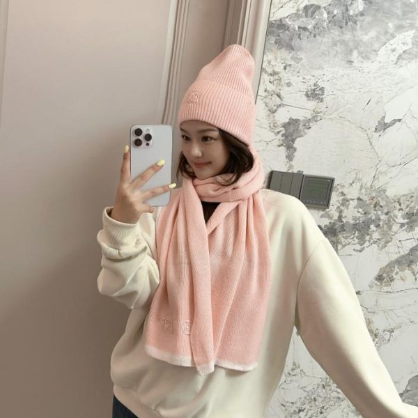 repliche,replica,perfette,siti di,affidabili,migliori siti,dove comprare,1:1,scarpe da ginnastica Abito classico con cappello e sciarpa Louis Vuitton