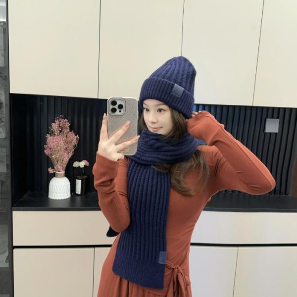 repliche,replica,perfette,siti di,affidabili,migliori siti,dove comprare,1:1,scarpe da ginnastica Sciarpa per cappello da abito classico Loewe
