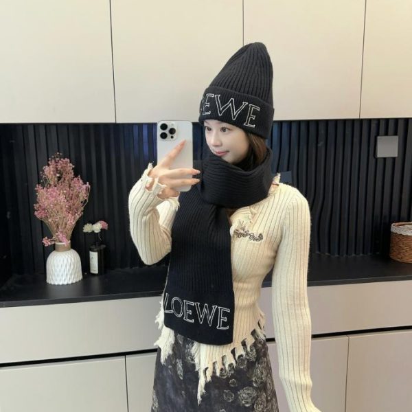 repliche,replica,perfette,siti di,affidabili,migliori siti,dove comprare,1:1,scarpe da ginnastica Sciarpa per cappello da abito classico Loewe