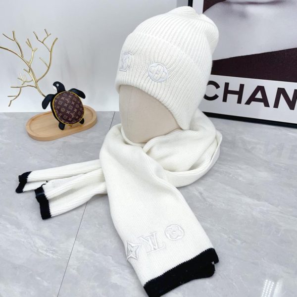 repliche,replica,perfette,siti di,affidabili,migliori siti,dove comprare,1:1,scarpe da ginnastica Cappelli e sciarpe della serie di abiti in lana e cashmere Louis Vuitton per uomo e donna