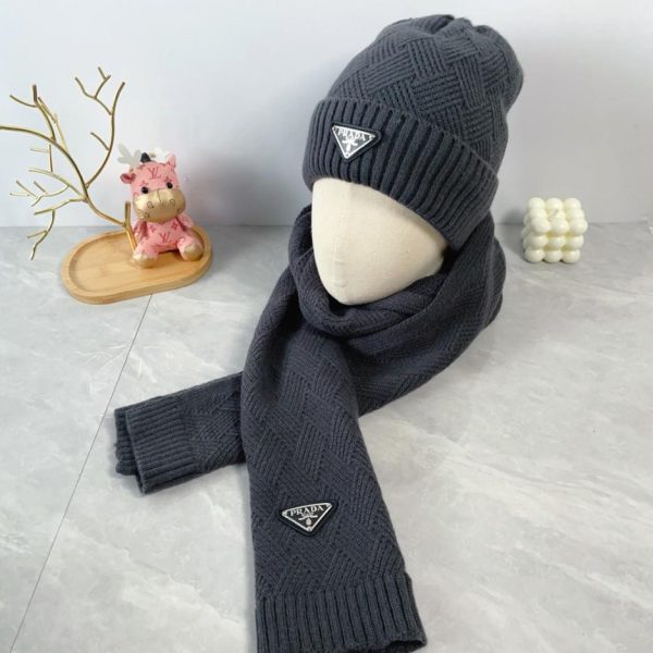 repliche,replica,perfette,siti di,affidabili,migliori siti,dove comprare,1:1,scarpe da ginnastica Cappello due pezzi Prada in lana