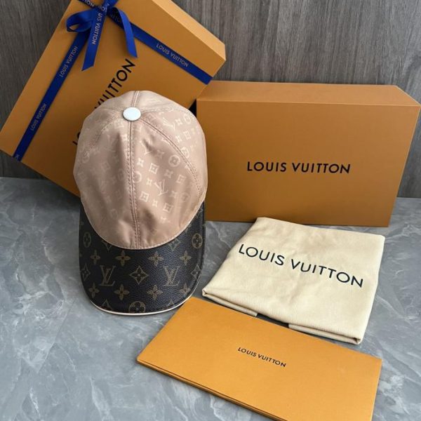 repliche,replica,perfette,siti di,affidabili,migliori siti,dove comprare,1:1,scarpe da ginnastica Il nuovo berretto con visiera di Louis Vuitton