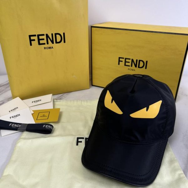 repliche,replica,perfette,siti di,affidabili,migliori siti,dove comprare,1:1,scarpe da ginnastica Classico berretto da baseball Fendi