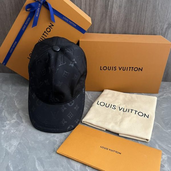 repliche,replica,perfette,siti di,affidabili,migliori siti,dove comprare,1:1,scarpe da ginnastica Cappello slip Damier Infini dell’uniforme da baseball classica di Louis Vuitton